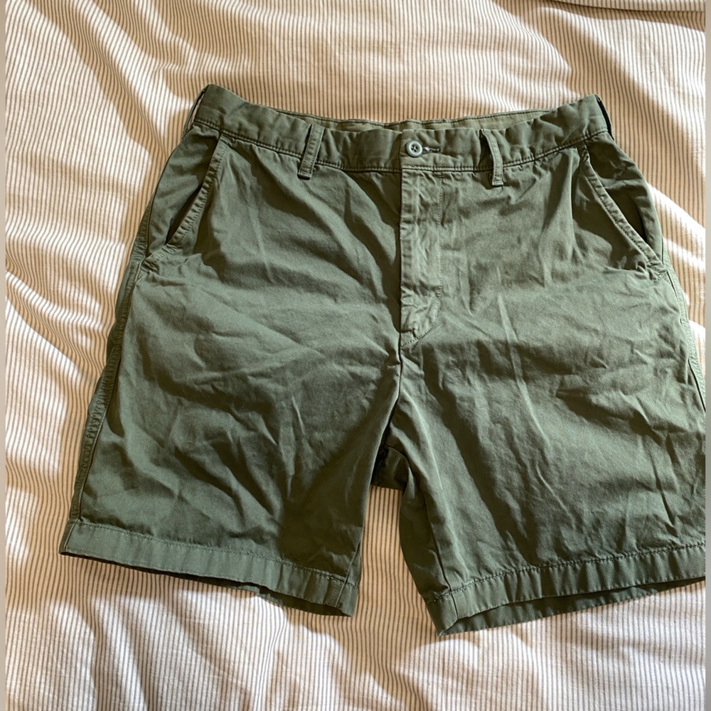 Uniqlo Men’s Green Chino Shorts